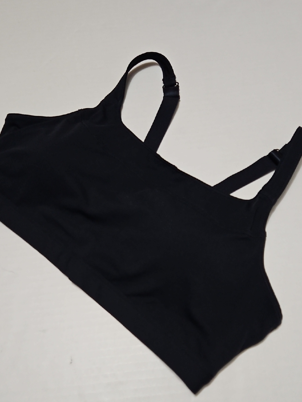 Fabletics Basic Black Crop Bralette Top Sports Bra W/Adjustable Straps Size XL